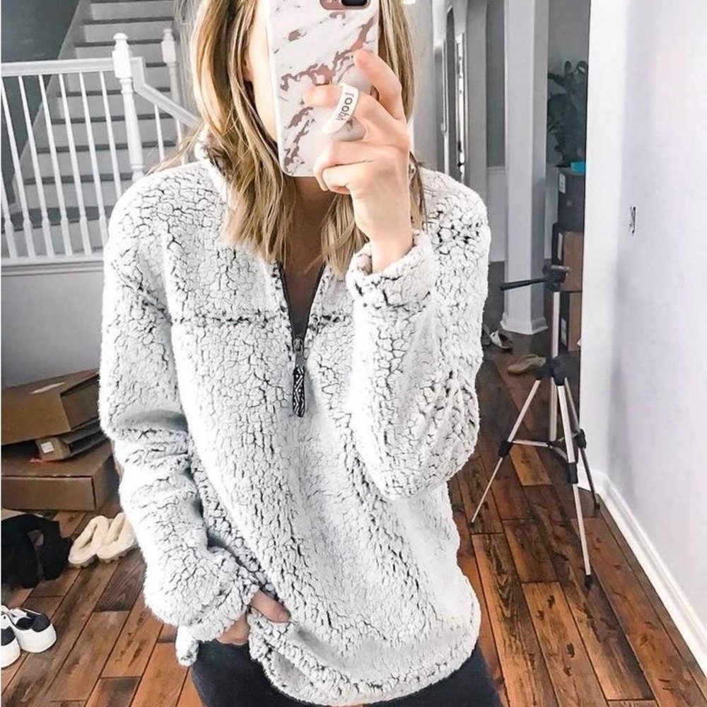 Thread+Supply Wubby Fleece Pullover​​​​ - Picture 9 of 9